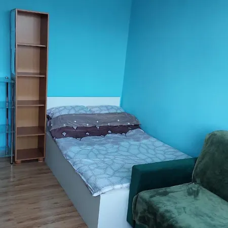 Séjour chez l'habitant комната в трёхкомнатной квартире Wrocław